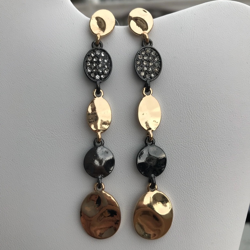 Black and Gold Dangle Fashion Earrings